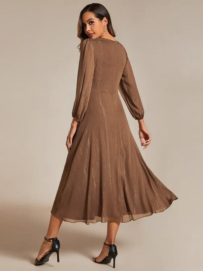 Zlatohnedé trištvrťové šaty s dlhým rukávom model 1977 - 38
